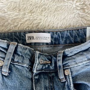 Zara jeans straight leg size 24